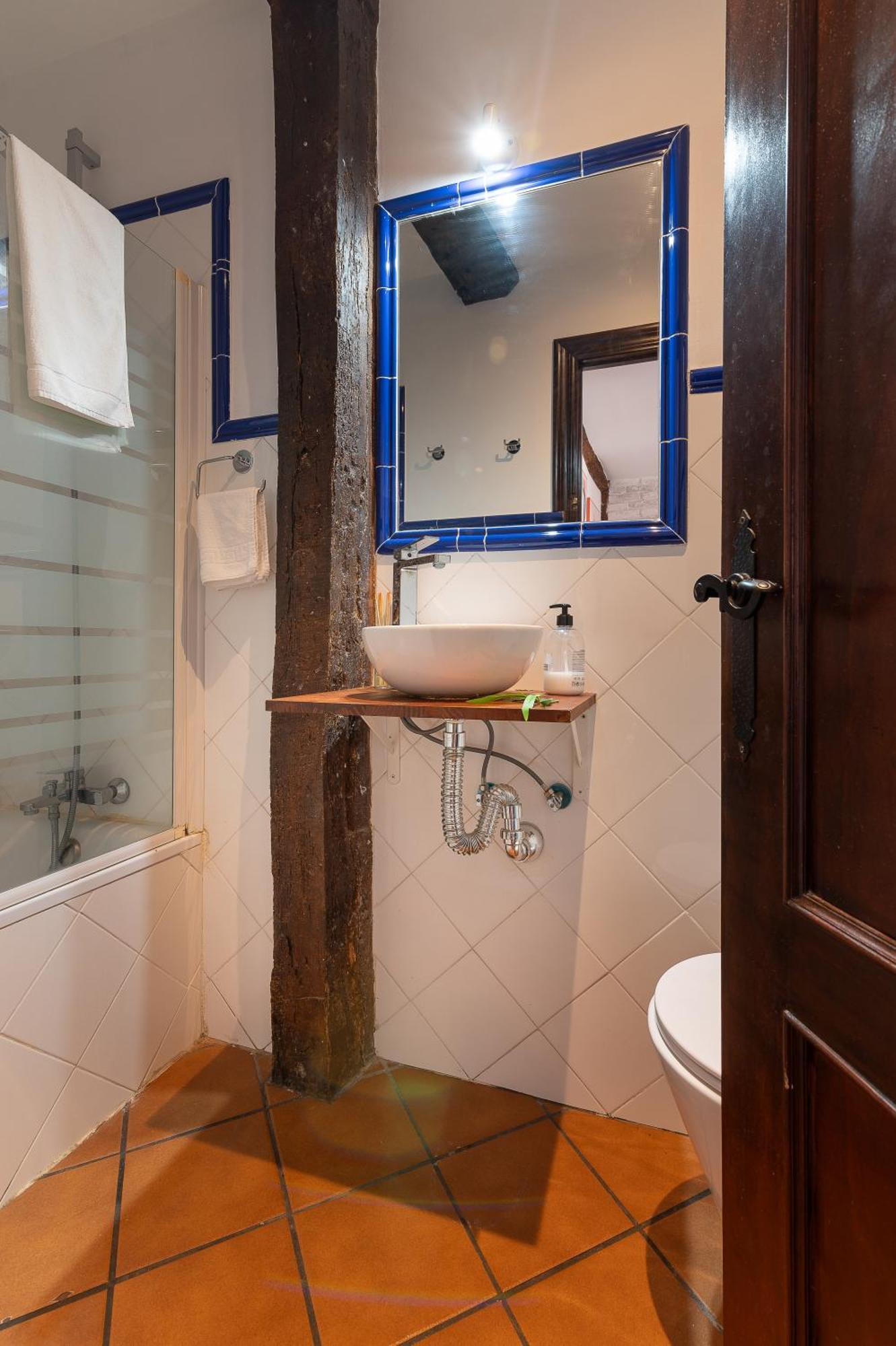 Apartamento En El Corazon De La Ciudad Junto A Las Estaciones Santender Kültér fotó